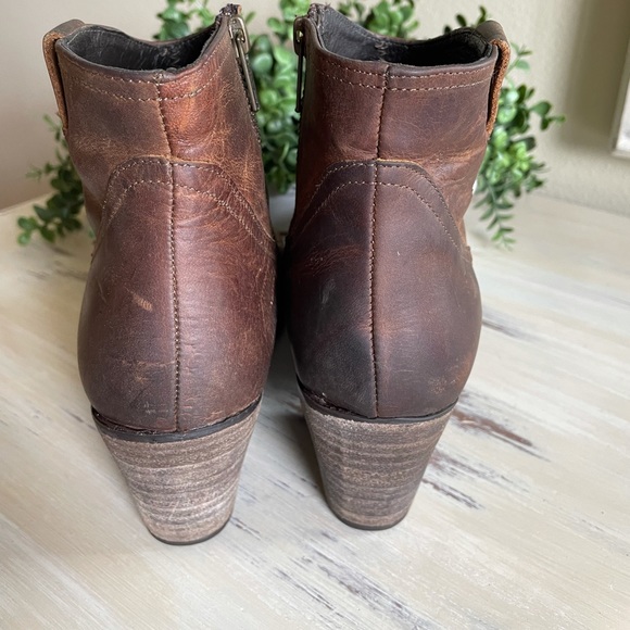 Cute Brown leather booties with leather stacked heel size 38 - Picture 2 of 6